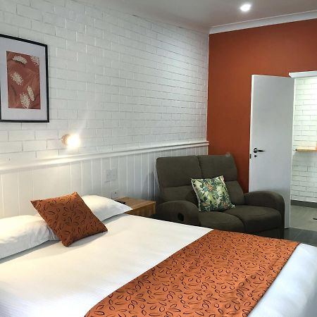 Gin Gin Village Motor Inn Motel Qld 외부 사진