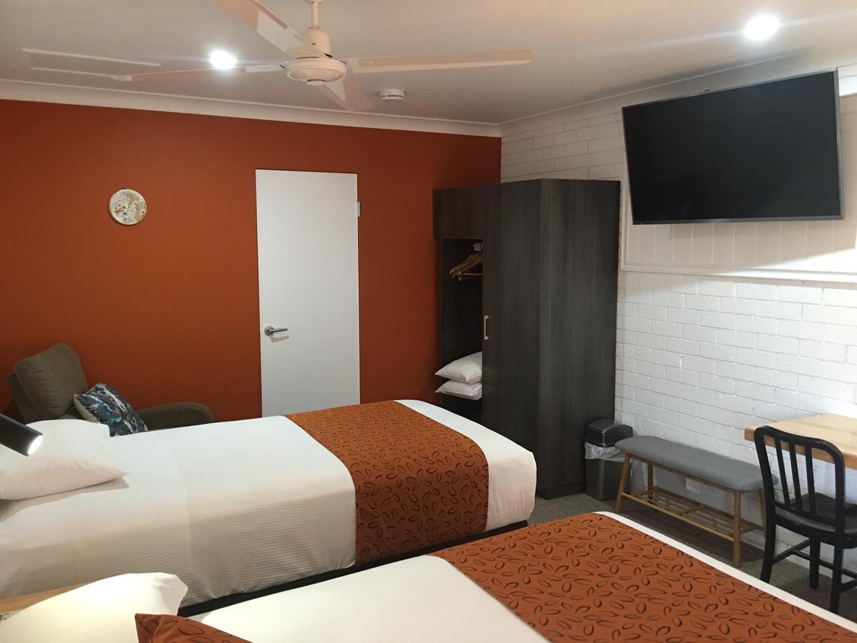 Gin Gin Village Motor Inn Motel Qld 외부 사진